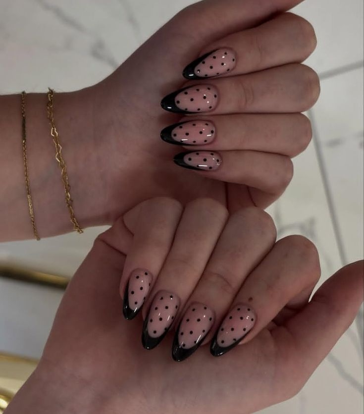 Polka Dot French Tips: 20 μανικιούρ με πουά που κλέβουν τις εντυπώσεις