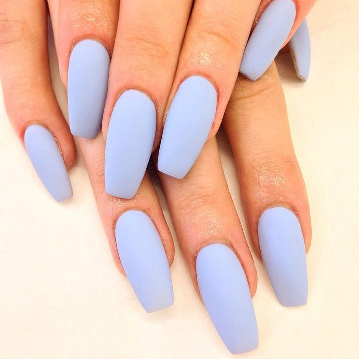 20 χρώματα νυχιών για την άνοιξη που κολακεύουν κάθε τόνο δέρματος