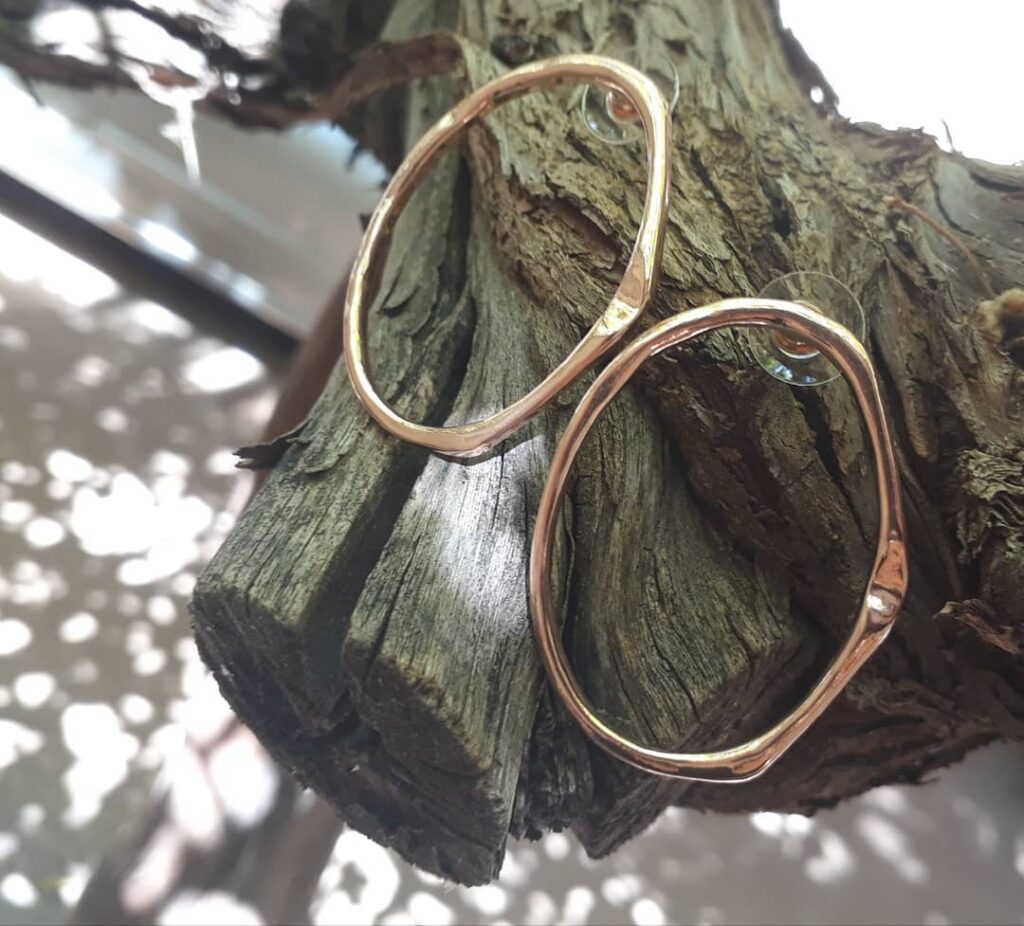 17 κοσμήματα που κάθε Ελληνίδα πρέπει να έχει στην μπιζουτιέρα της