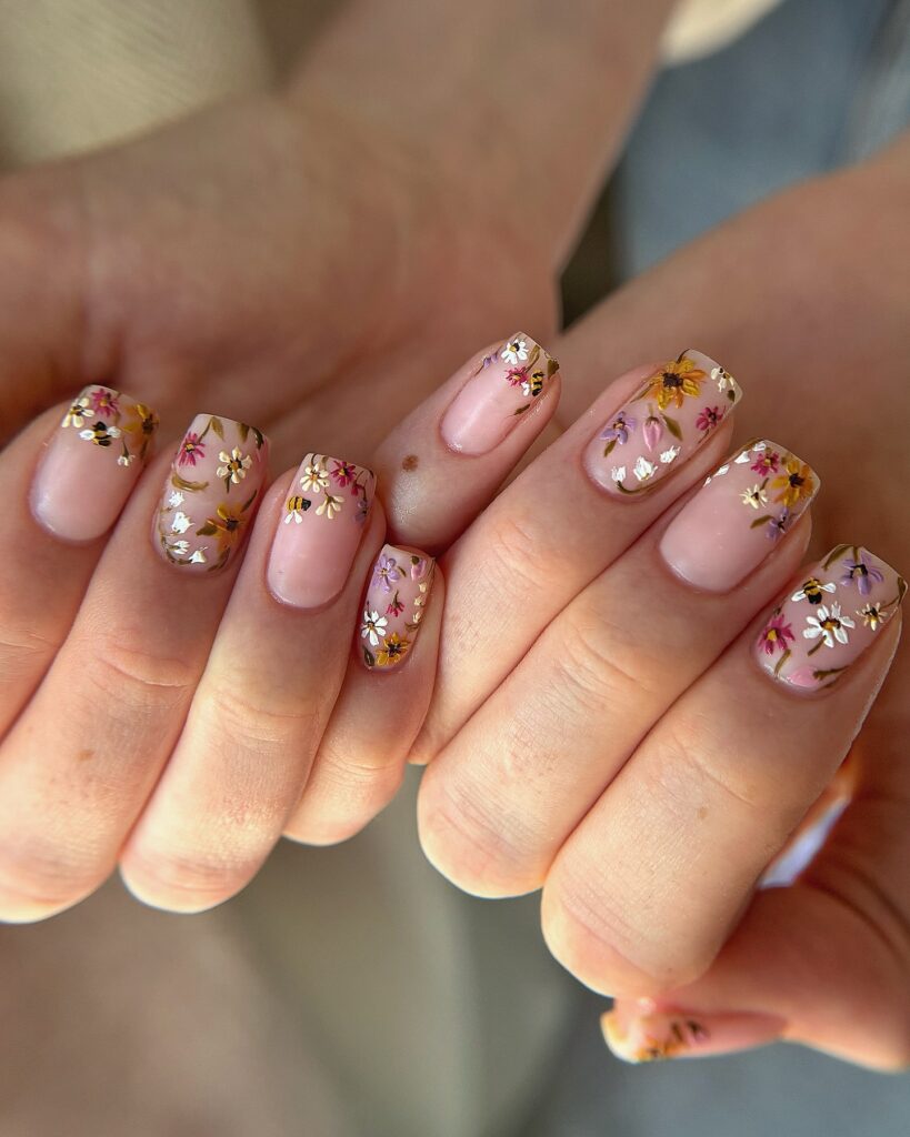 Bee Nails: Το πιο γλυκό nail art trend της άνοιξης έχει φτερά