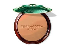 The Bronze Edit 2026: 5 πολυτελείς bronze πούδρες για sunkissed αποτέλεσμα