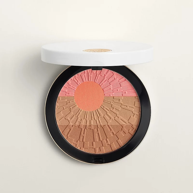 The Bronze Edit 2026: 5 πολυτελείς bronze πούδρες για sunkissed αποτέλεσμα