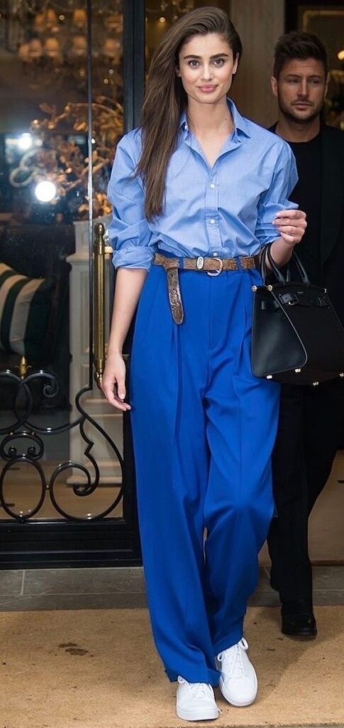 Cobalt Blue: Το χρώμα που ανατρέπει το butter yellow και γίνεται η νέα εμμονή της μόδας