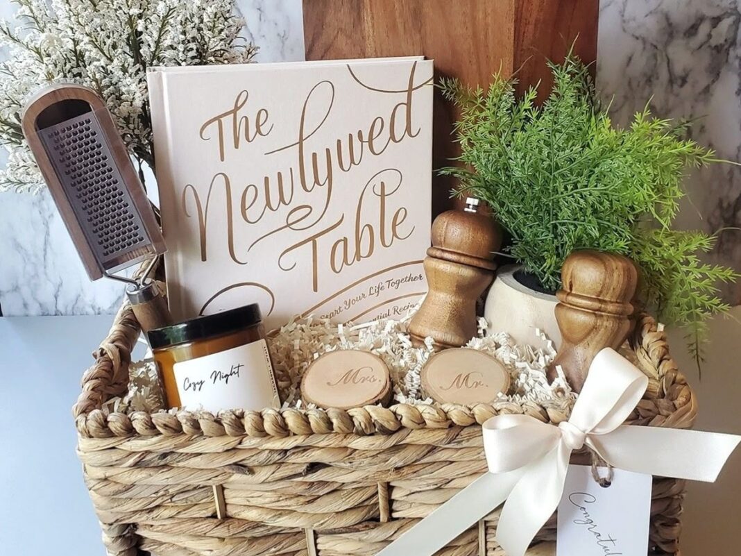 Δώρα γάμου 2026: Τι χαρίζουμε πια στο ζευγάρι (και τι όχι) Δώρα γάμου 2026: Τι χαρίζουμε πια στο ζευγάρι (και τι όχι)