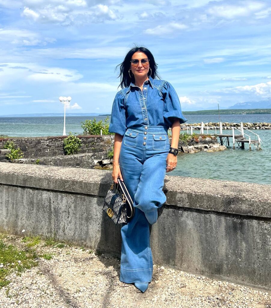 Το τζιν ξαναγράφει τους κανόνες του φέτος: 9 τρόποι να το φορέσεις