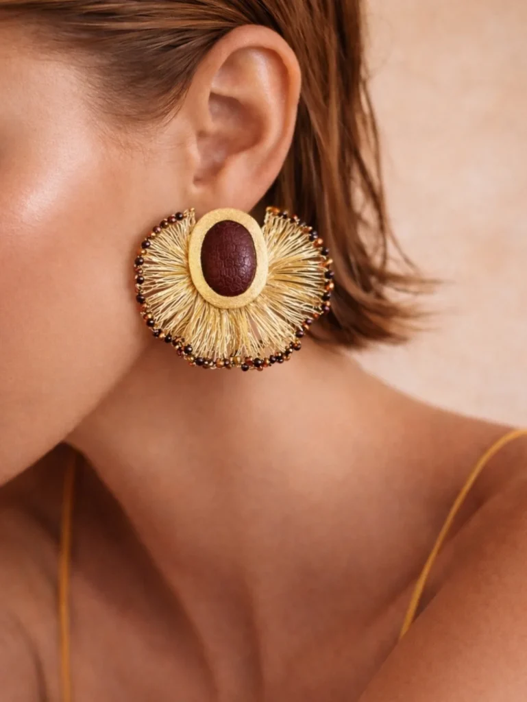 Ο μαξιμαλισμός επιστρέφει - Οι τάσεις που θα κυριαρχήσουν τη νέα σεζόν και πώς θα τις φορέσετε