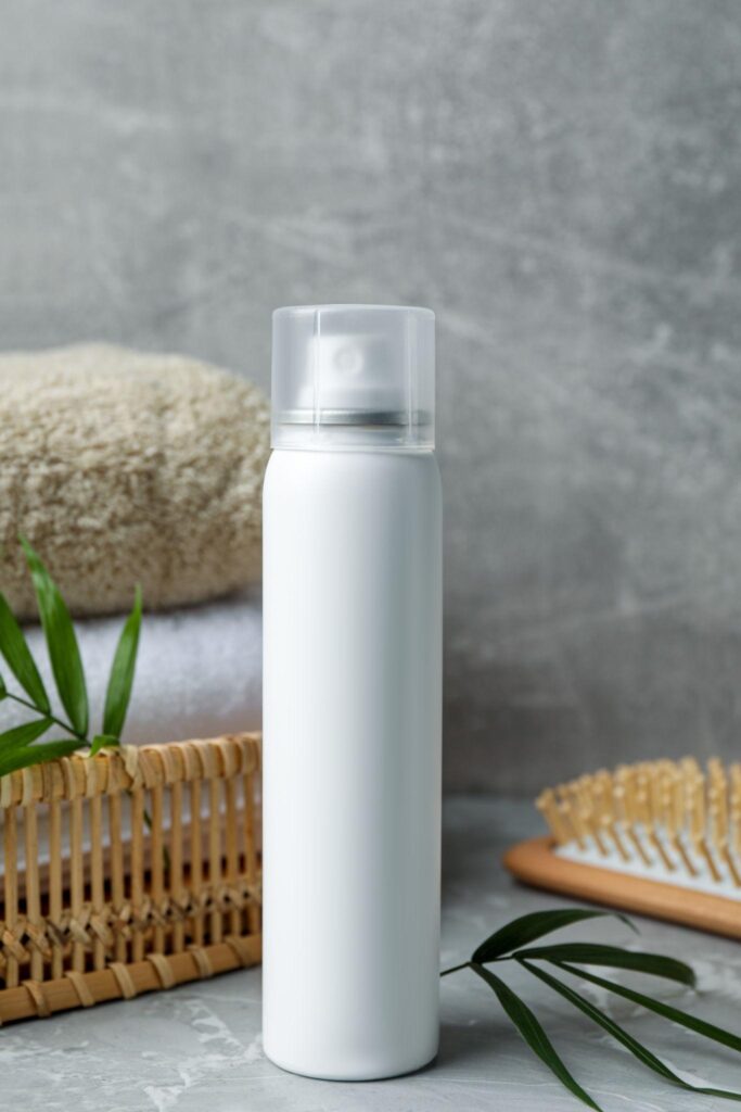 Το νεσεσέρ του Πάσχα: 15 προϊόντα που πρέπει να έχεις μαζί σου