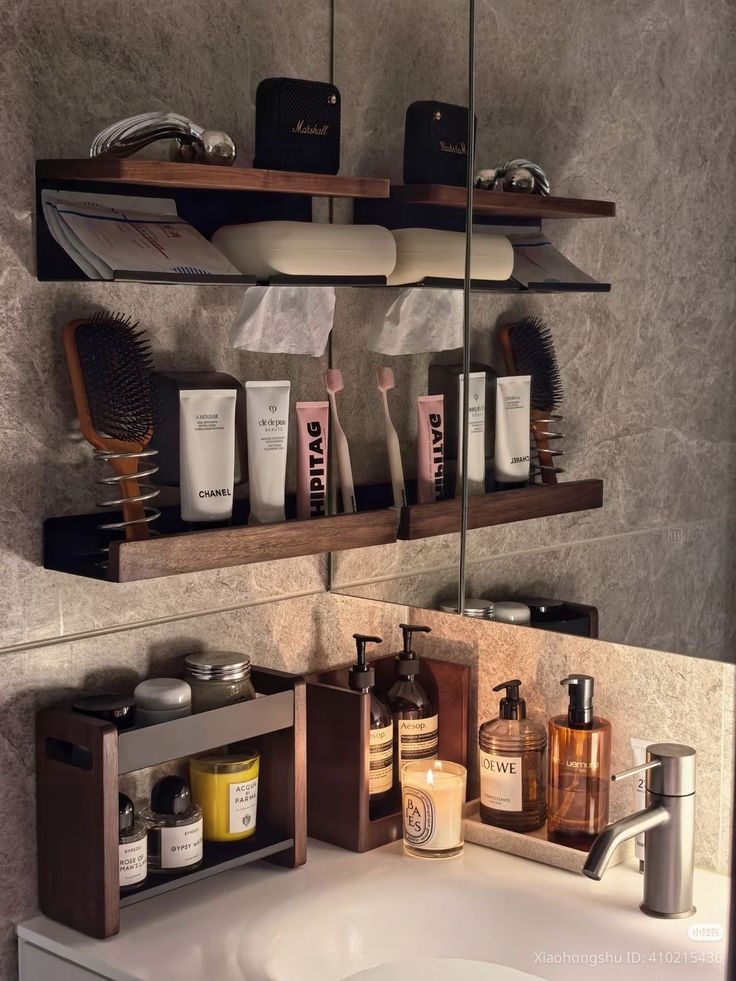 Ρουτίνα δέρματος την άνοιξη 2026: Γιατί όσα ξέρεις αλλάζουν φέτος