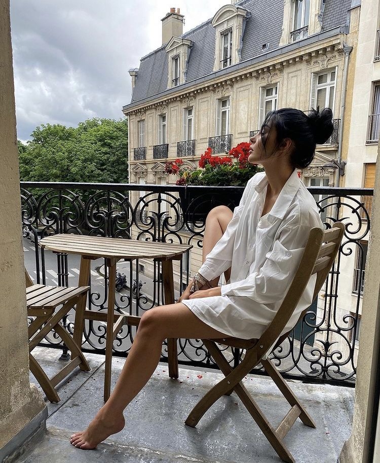 Ρουτίνα δέρματος την άνοιξη 2026: Γιατί όσα ξέρεις αλλάζουν φέτος