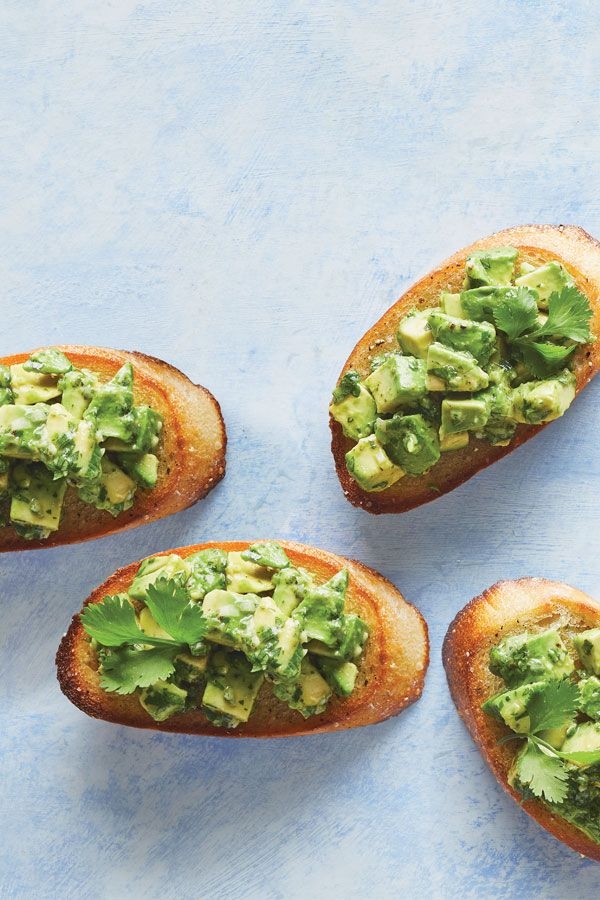 Snacks γραφείου που χωράνε στην τσάντα σου: 12 υγιεινές ιδέες για όλη την ημέρα