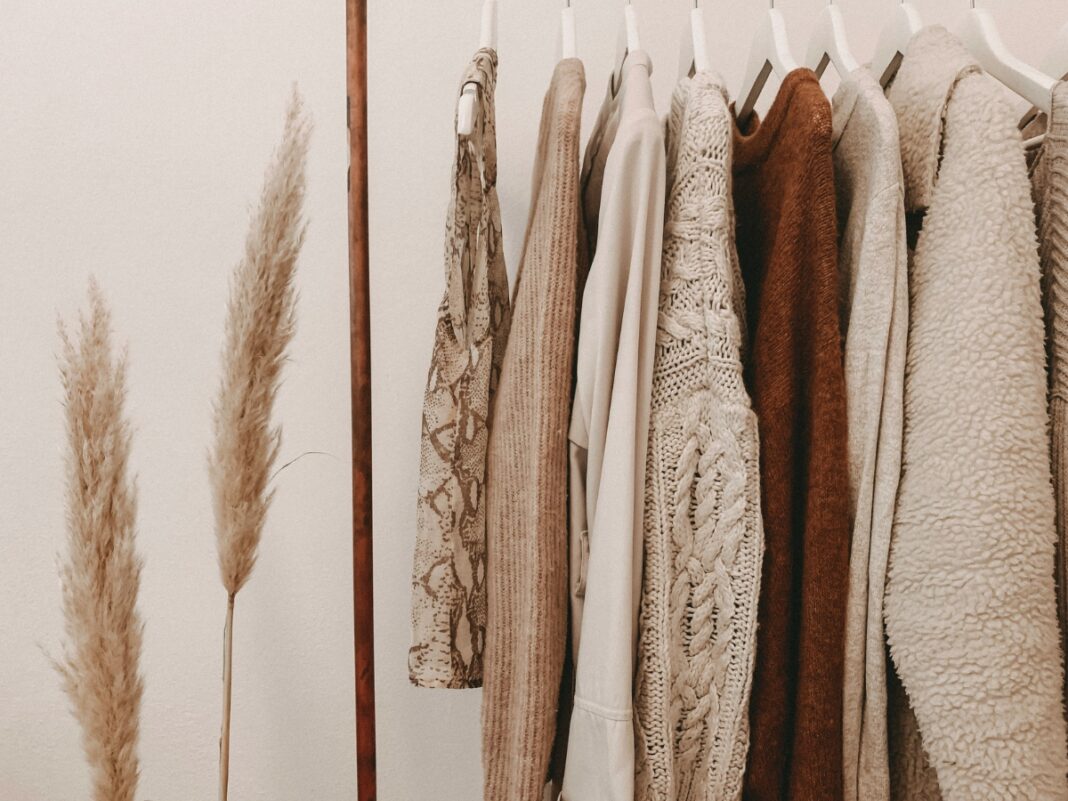 Capsule wardrobe: τα 8 κομμάτια που αξίζουν τα λεφτά σου Capsule wardrobe: τα 8 κομμάτια που αξίζουν τα λεφτά σου