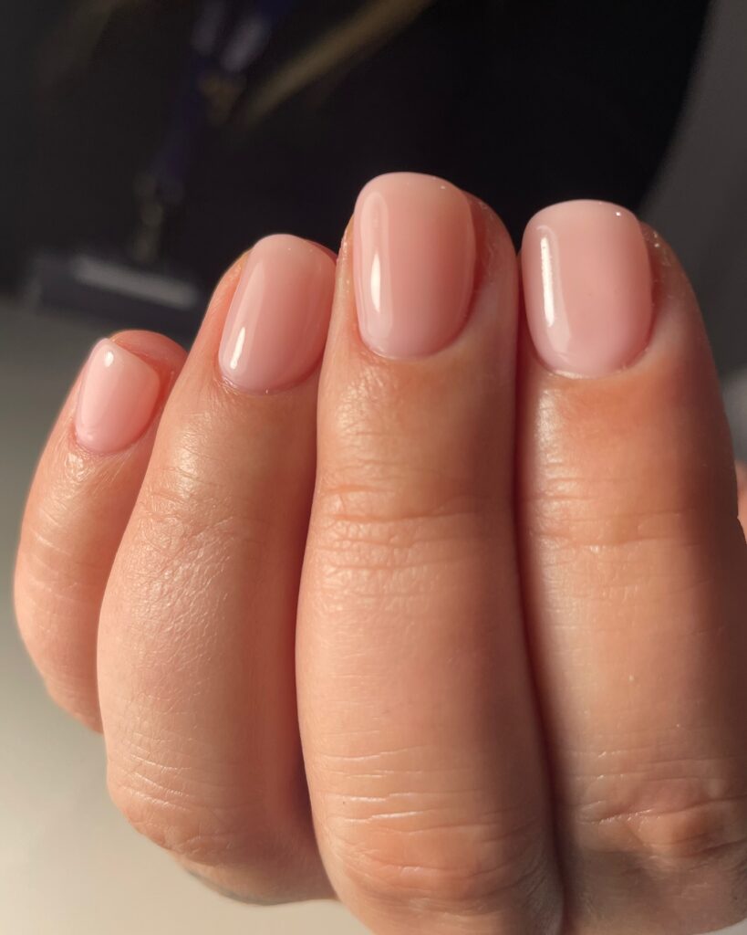 Cloud white, milky white ή soap nails; Πώς θα ζητήσεις το σωστό μανικιούρ