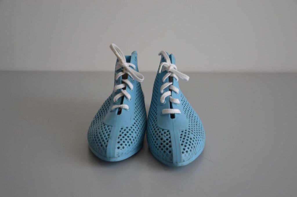 Jelly sandals και βιωσιμότητα: Τι να ελέγξεις πριν τα αγοράσεις