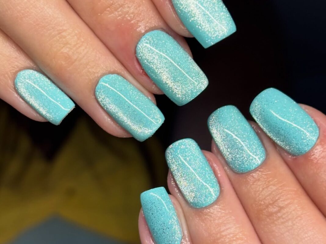 Teal nails: 7 κομψές ιδέες που αναδεικνύουν το καλοκαιρινό μαύρισμα Teal nails: 7 κομψές ιδέες που αναδεικνύουν το καλοκαιρινό μαύρισμα