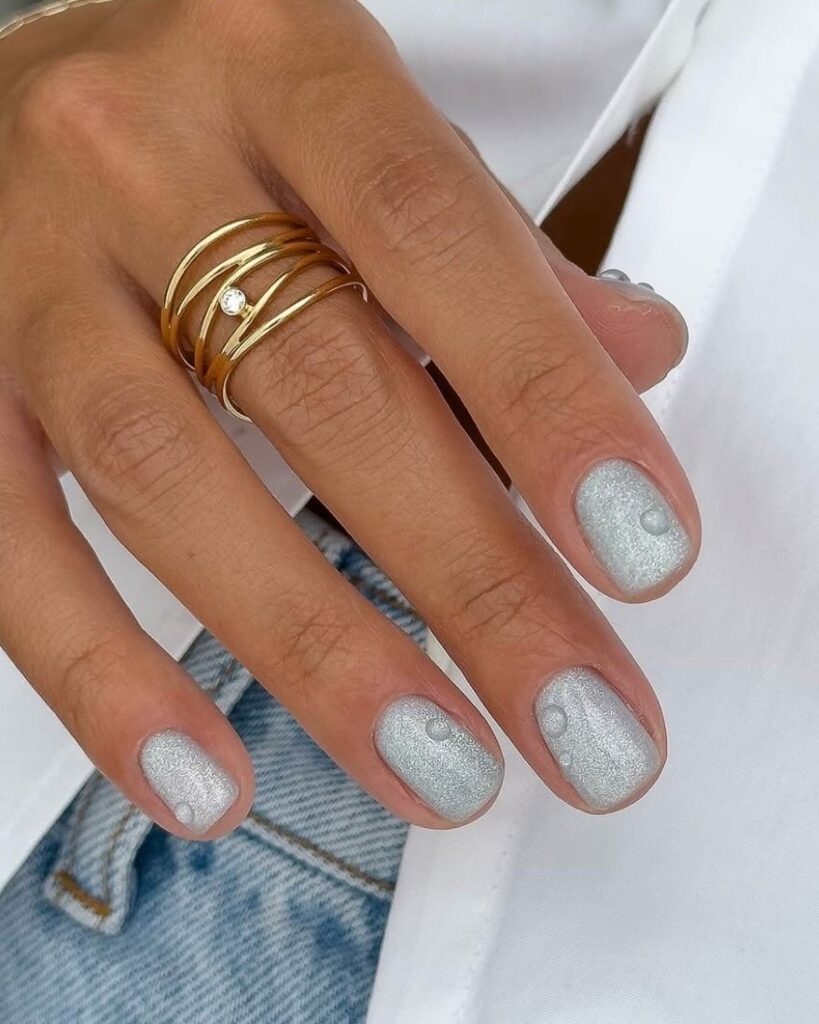 Water-drop nails: Πώς να φορέσεις τις 3D σταγόνες χωρίς υπερβολή