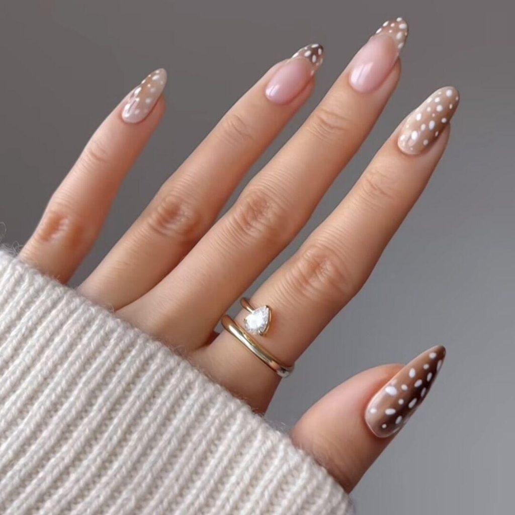 Deer print nails: 13 απαλά σχέδια για το πρώτο φθινοπωρινό μανικιούρ
