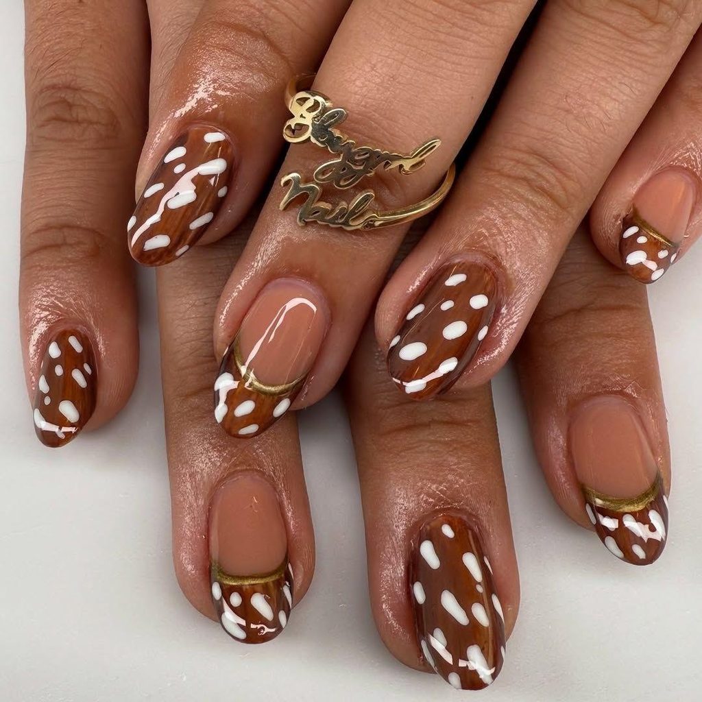 Deer print nails: 13 απαλά σχέδια για το πρώτο φθινοπωρινό μανικιούρ