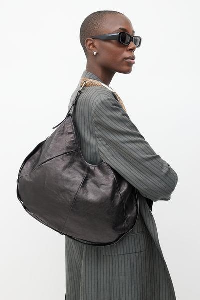Super shoulder bag: Η μεγάλη τσάντα ώμου από το γραφείο ως το ταξίδι