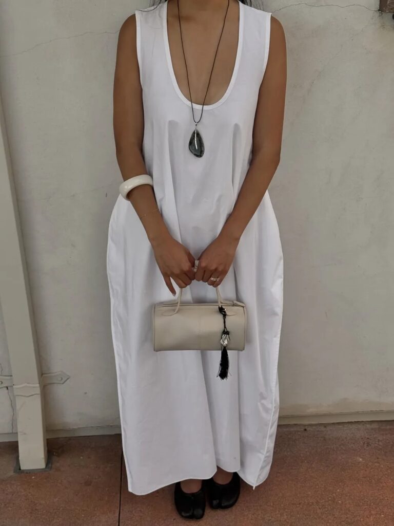 Trapeze dress: Το αέρινο φόρεμα του 2026 και πώς θα βρεις τη σωστή γραμμή