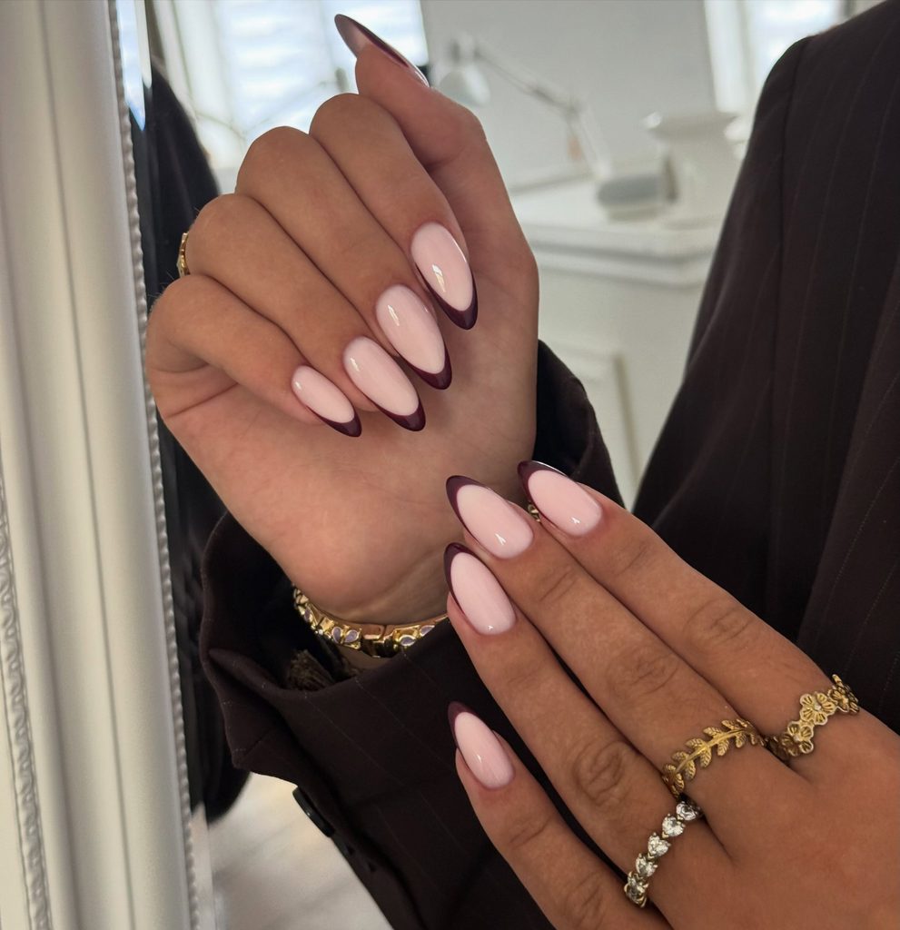 Burgundy outline French: 12 ιδέες για γαλλικό με διπλό περίγραμμα και καθαρό κενό